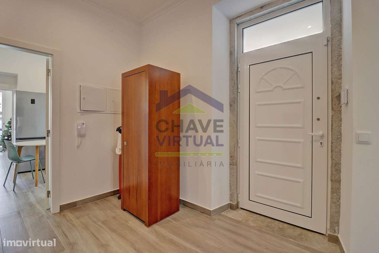 Apartamento T3 com Terraço Amplo - Centro Bombarral-22