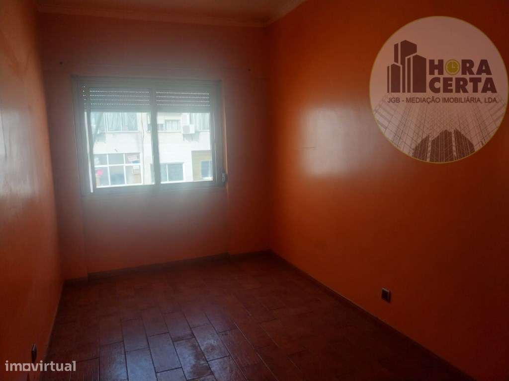 Apartamento T3+1 na Arrentela!-10