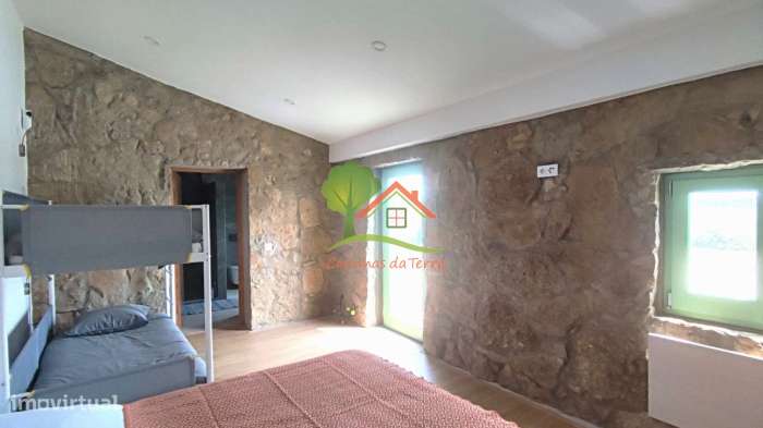 Terreno rústico com vista de mar e casa-22