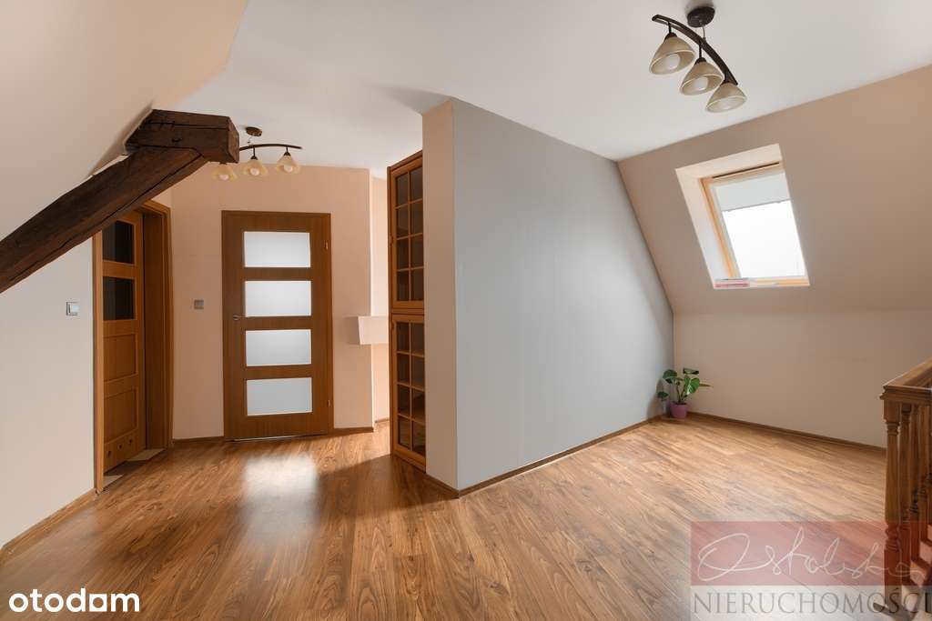 Z dużym tarasem z widokiem w super lokalizacji-14