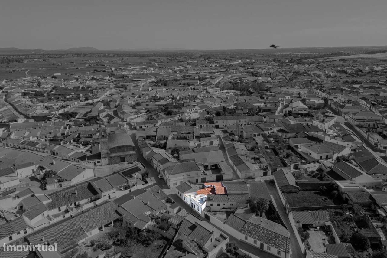 Moradia Térrea T5 com Piscina no Centro de Pias – Totalmente Renovada-22