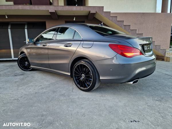 Mercedes-Benz CLA 220 CDI 7G-DCT AMG Line - 9