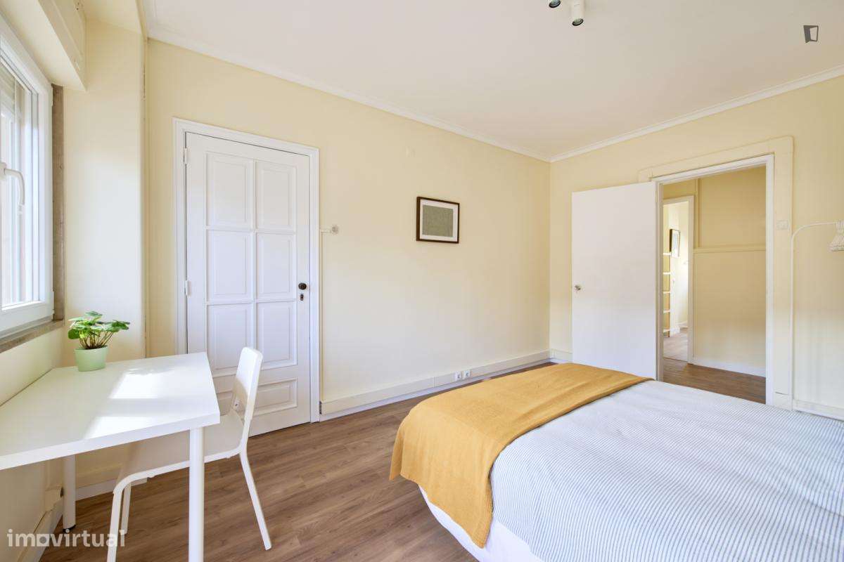 Quarto - localizado em Picoas Lisbon - Grande imagem: 3/15