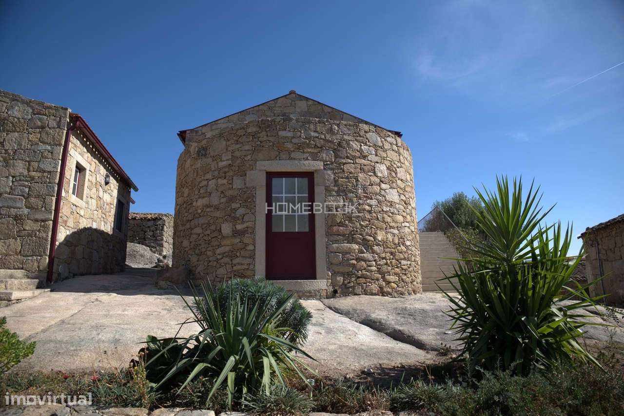 Conjunto de Casas de Aldeia para Turismo Rural – Vale do Côa-26