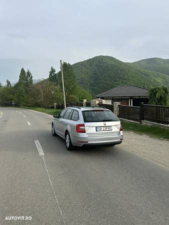 Skoda Octavia 1.6 TDI Style - 8