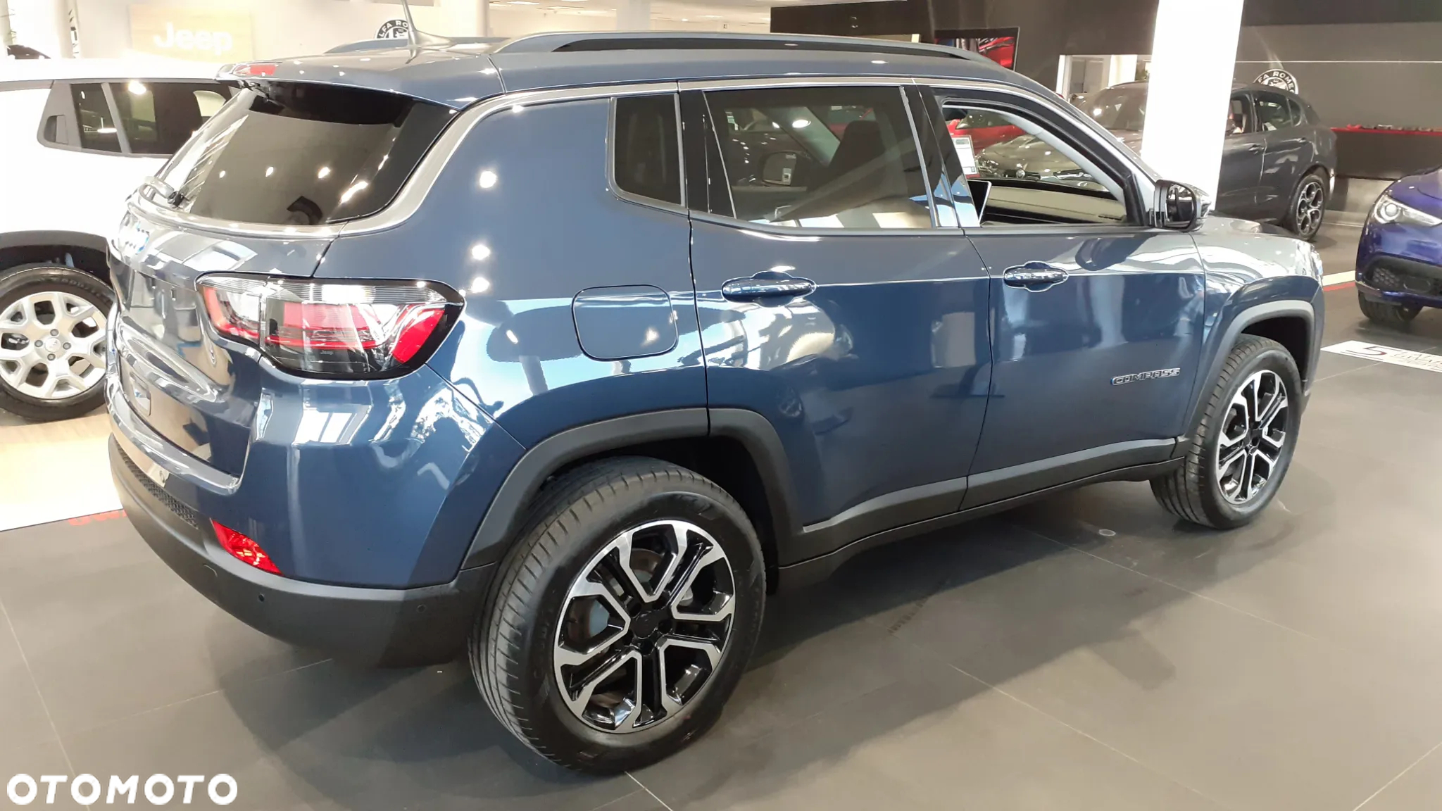 Jeep Compass - 8