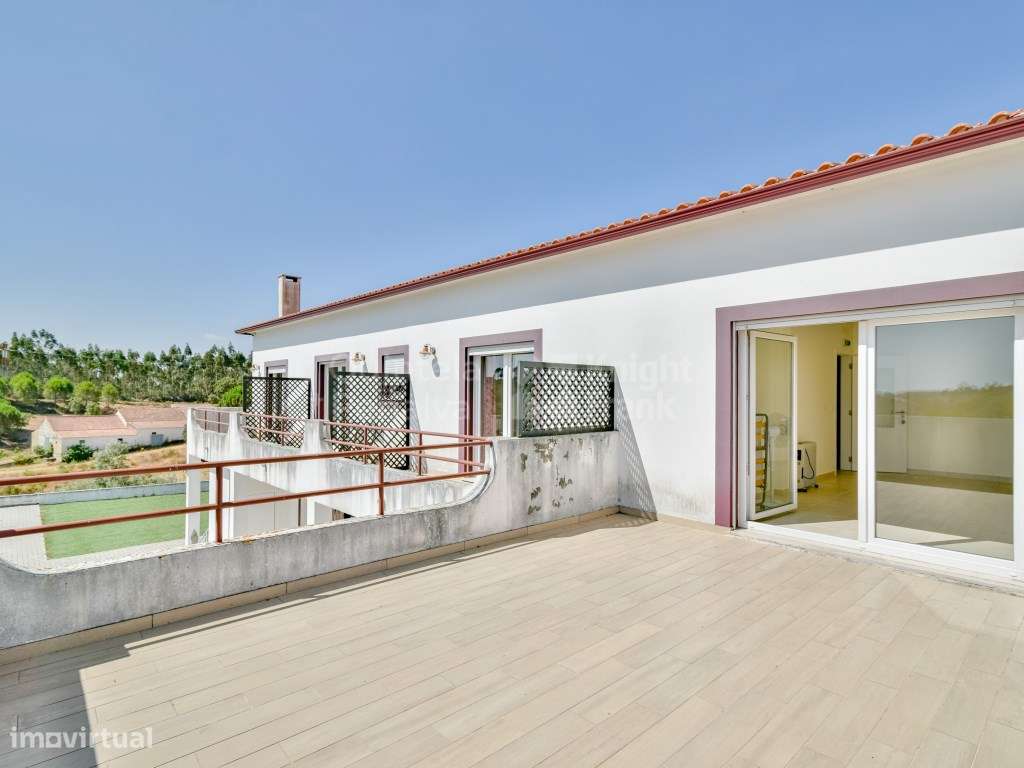 Quinta T6 para venda em Vila Nova da Barquinha-42