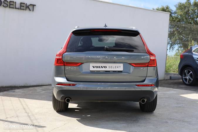 Volvo XC 60 2.0 D4 Momentum Plus - 3