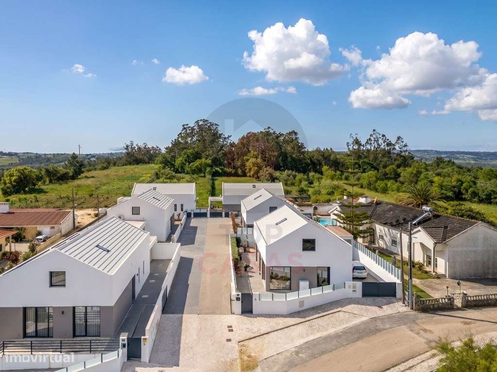 Moradia Contemporânea com 3 Quartos e Jardim Próxima de Caldas da R...-48