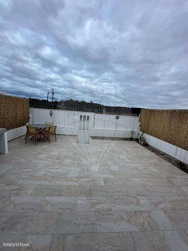 Moradia T2 para venda-18