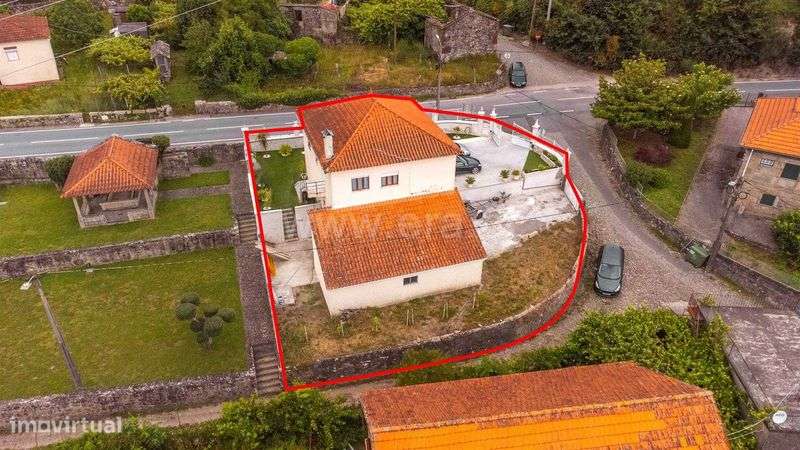 CASA dois Apartamentos - Grande imagem: 2/12