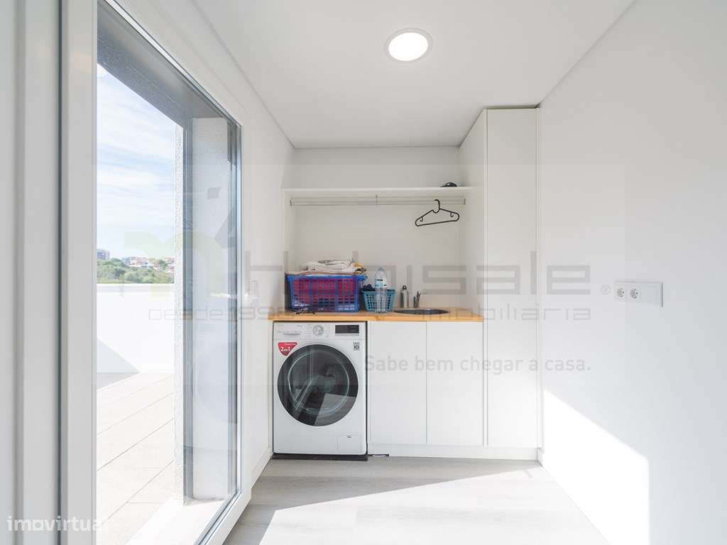 Moradia T4+1 moderna em Vale Grande, Odivelas-36