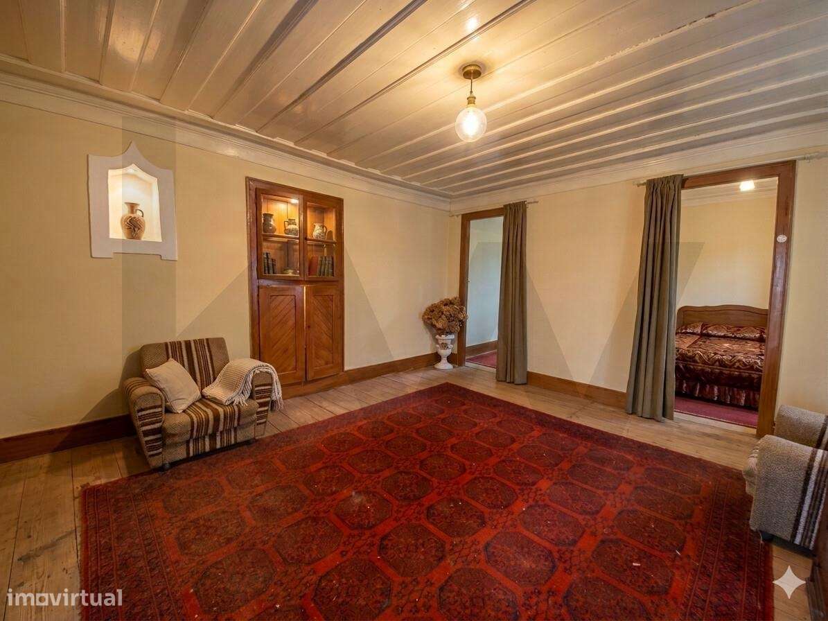 Casa da Aldeia em Vale do Tronco – Oportunidade com Grande Potencial - Grande imagem: 3/8