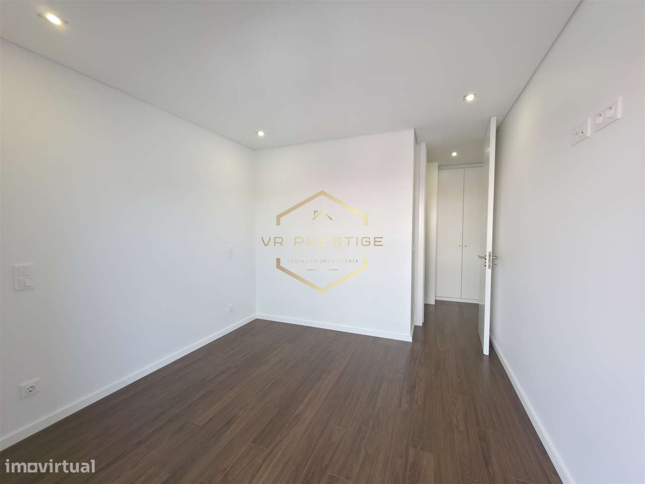 Apartamento T3 Venda em Ramalde,Porto-17
