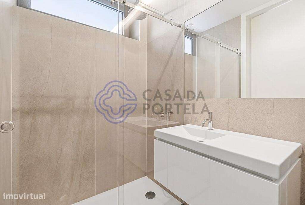 Moradia T3 Nova com Elevador, 195 m2 de Jardim e Garagem | Boavista - Grande imagem: 2/38