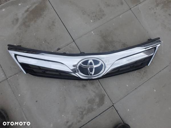 Grill Toyota Camry - 1