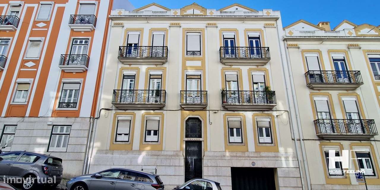T2/3 de Charme nos Anjos: Traço Histórico, Garagem e Vista Desafogada-24
