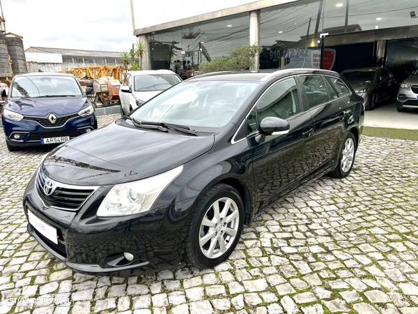 Toyota Avensis SW 2.0 D-4D Exclusive +Pele+GPS - 2