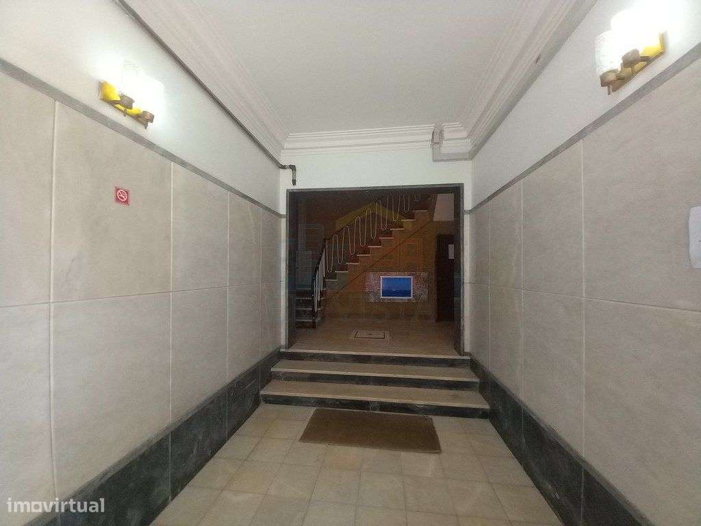 Apartamento T4 no Laranjeiro-6