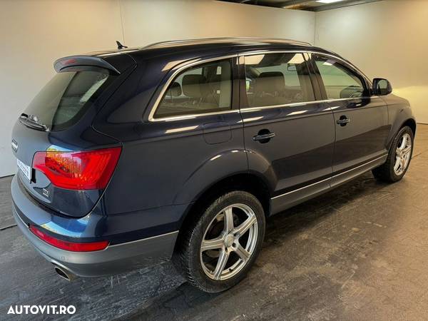 Audi Q7 3.0 TDI DPF clean diesel quattro tiptronic - 28