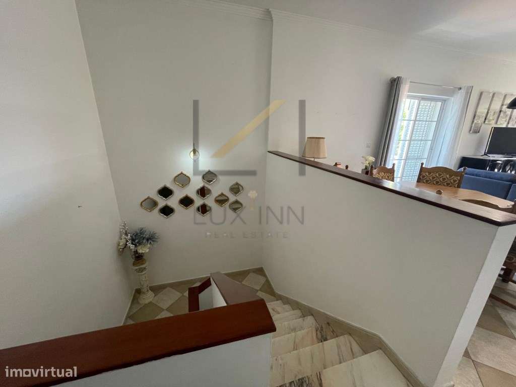 Apartamento de 3 assoalhadas com parqueamento privativo exterior e ... - Grande imagem: 2/32