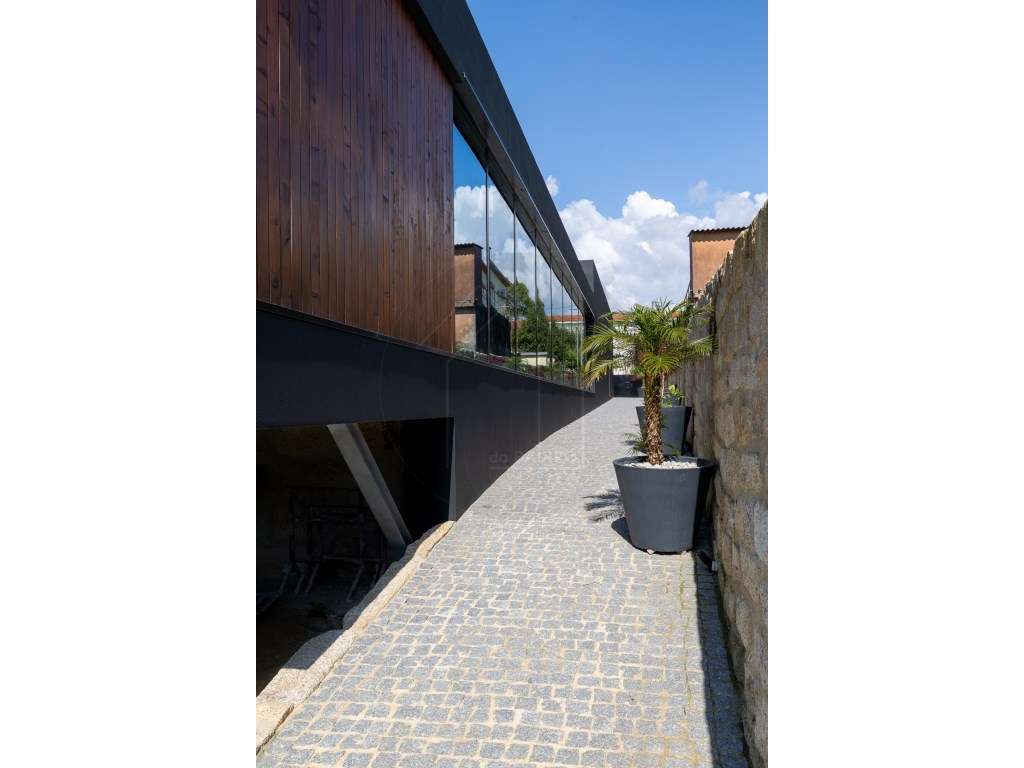 Moradia T6, térrea contemporânea, piscina, terraços e jardim junto ...-47