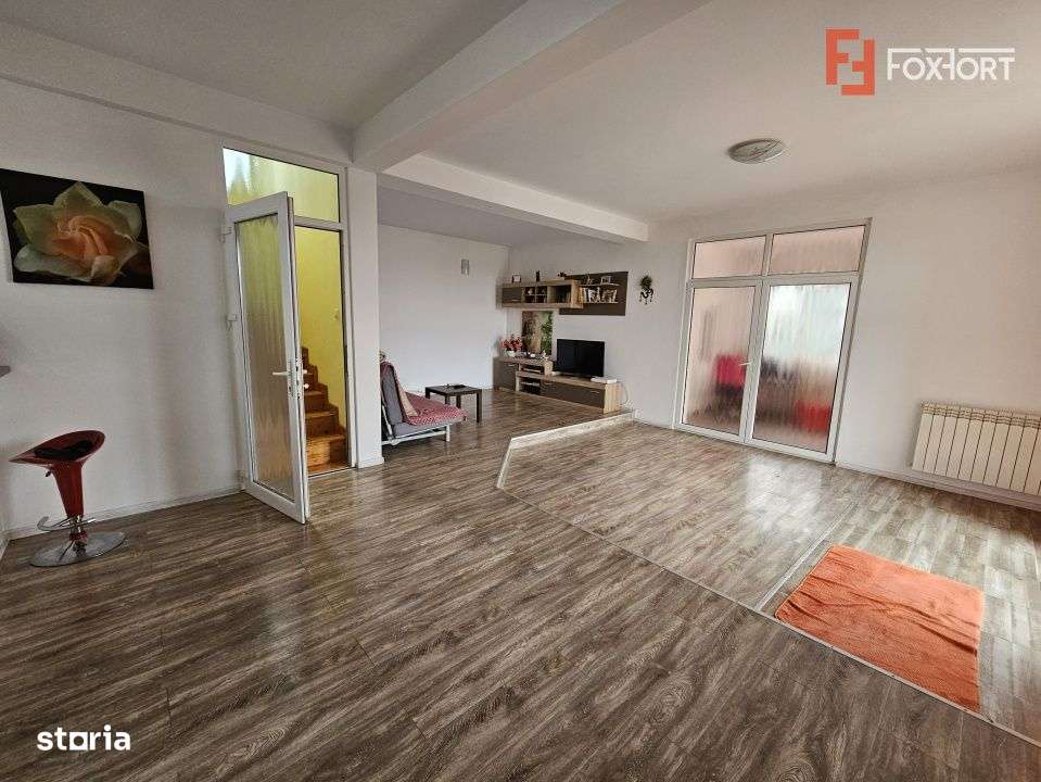 Casa individuala cu 7 camere, spatioasa in Sofronea - Imagine principală: 1/19