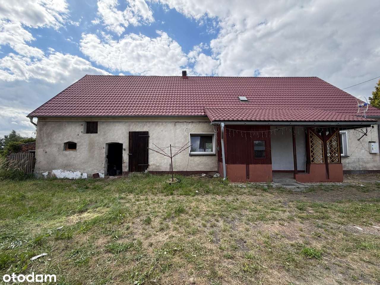 Dom z dużą działką w spokojnej wsi – Zieleniec