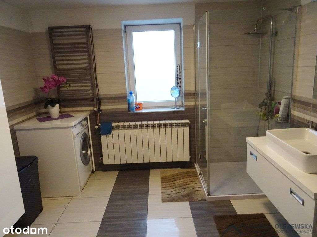 Dwa domy z dużą działką.-8