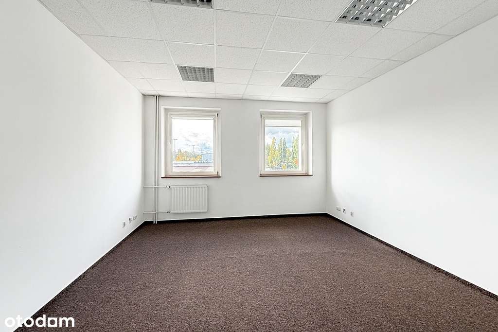 Niezależny budynek biurowy z parkingiem.-1