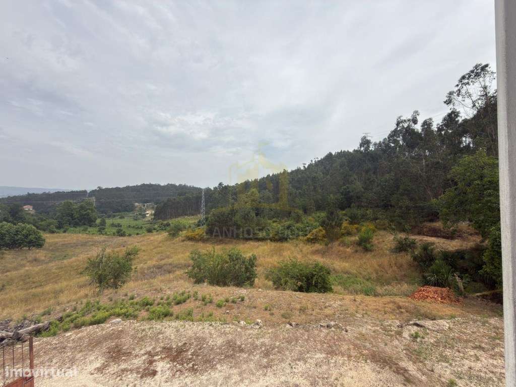 Moradia com Terreno para Restauro | 10 Hectares | Fafe-12