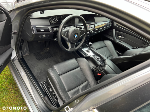 BMW Seria 5 530d xDrive - 12