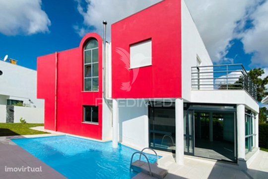 Moradia independente T3 - Piscina - Quinta do Anjo - 390.000 €