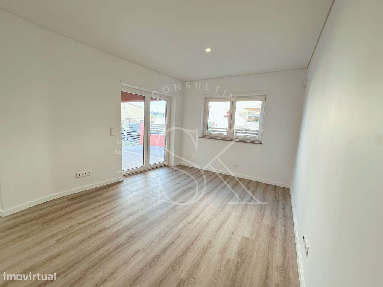 Moradia T3 totalmente renovada - Grande imagem: 4/45