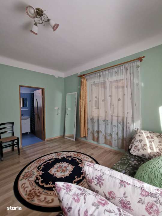 Casa individuala, complet renovata, pe Valea Draganului!-7