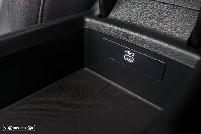 Audi A4 Avant 30 TDI S line S tronic - 27