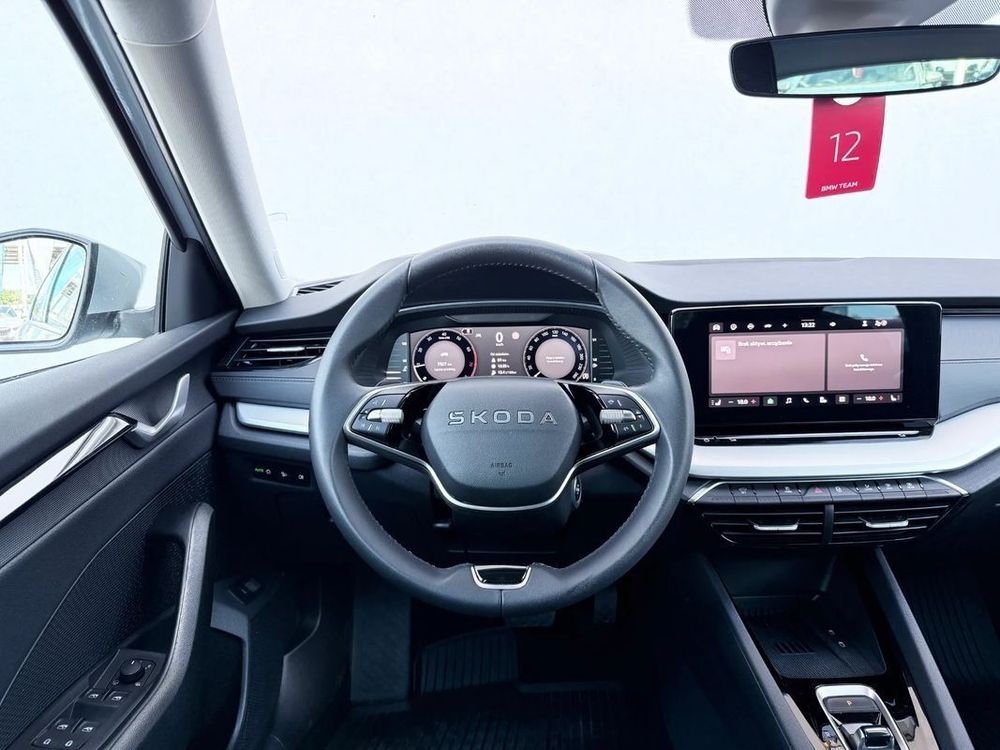 Skoda Octavia 1.5 TSI MHEV Selection DSG 2024 — zdjęcie 6