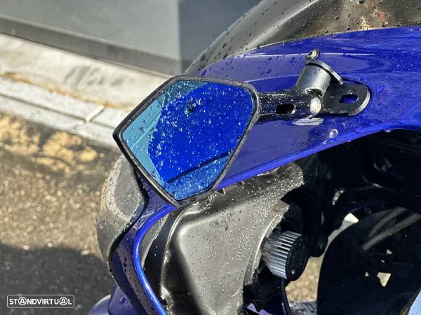 Yamaha YZF R1 - 7