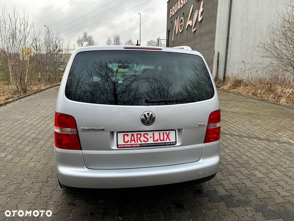 Volkswagen Touran 2.0 TDI Highline - 6