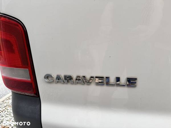 Volkswagen Caravelle - 10