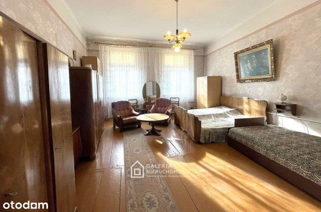 Przestronne mieszkanie 3-pok -centrum z parkingiem-1