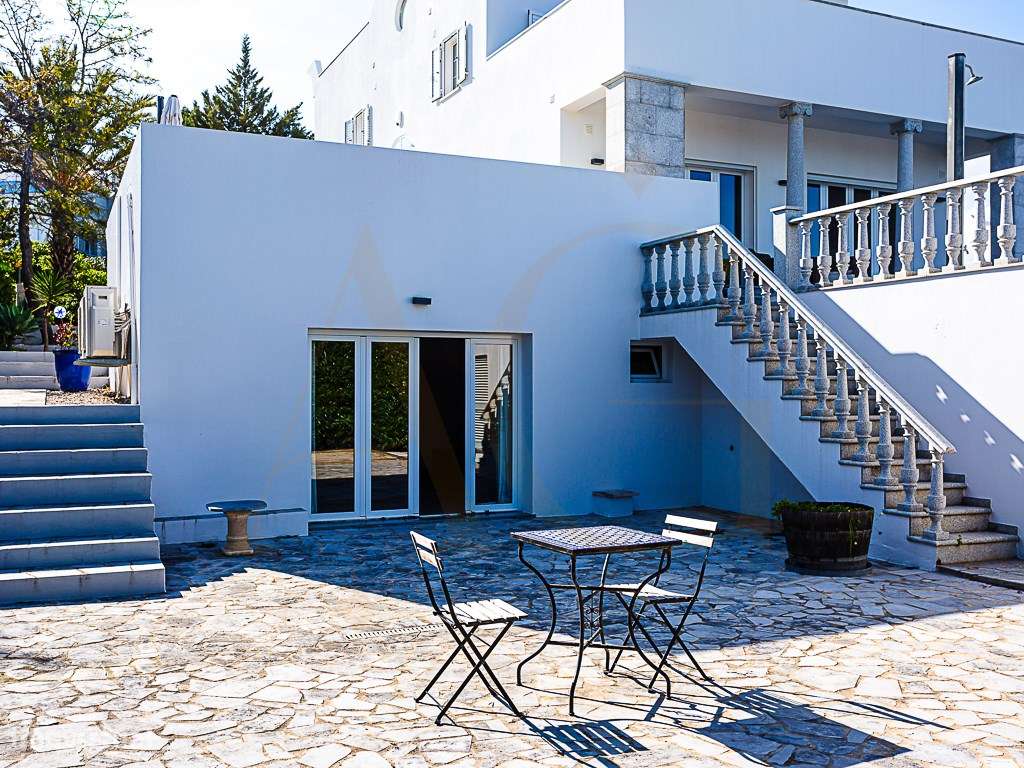 Moradia Exclusiva T4 com Vista Mar e Cidade em Tavira-44