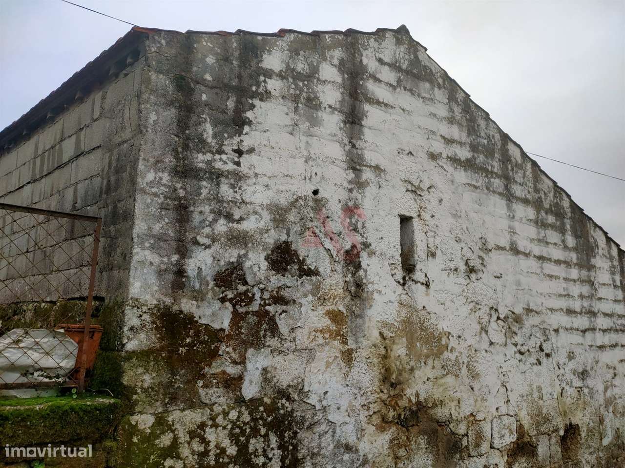 Moradia T5 para reabilitar em Nevogilde, Lousada - Grande imagem: 2/9