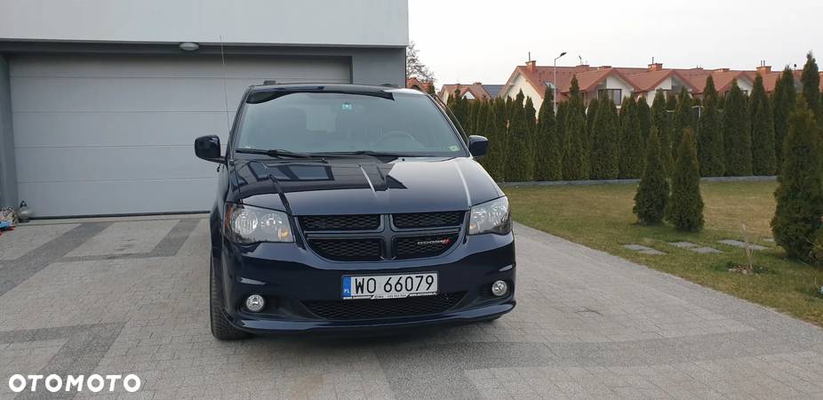 Dodge Grand Caravan 3.6 R/T - 5