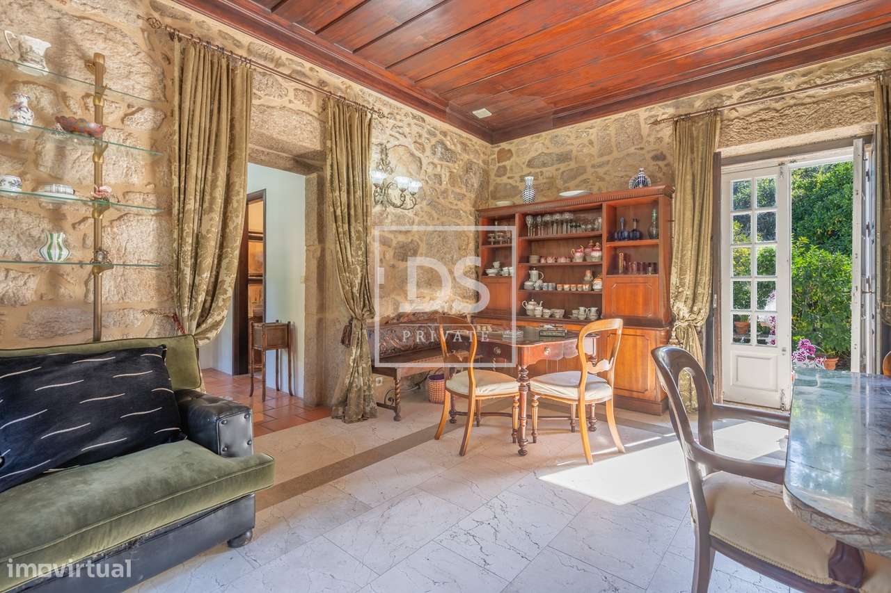 Quinta de Santo António – Propriedade Histórica com Potencial Único em-14