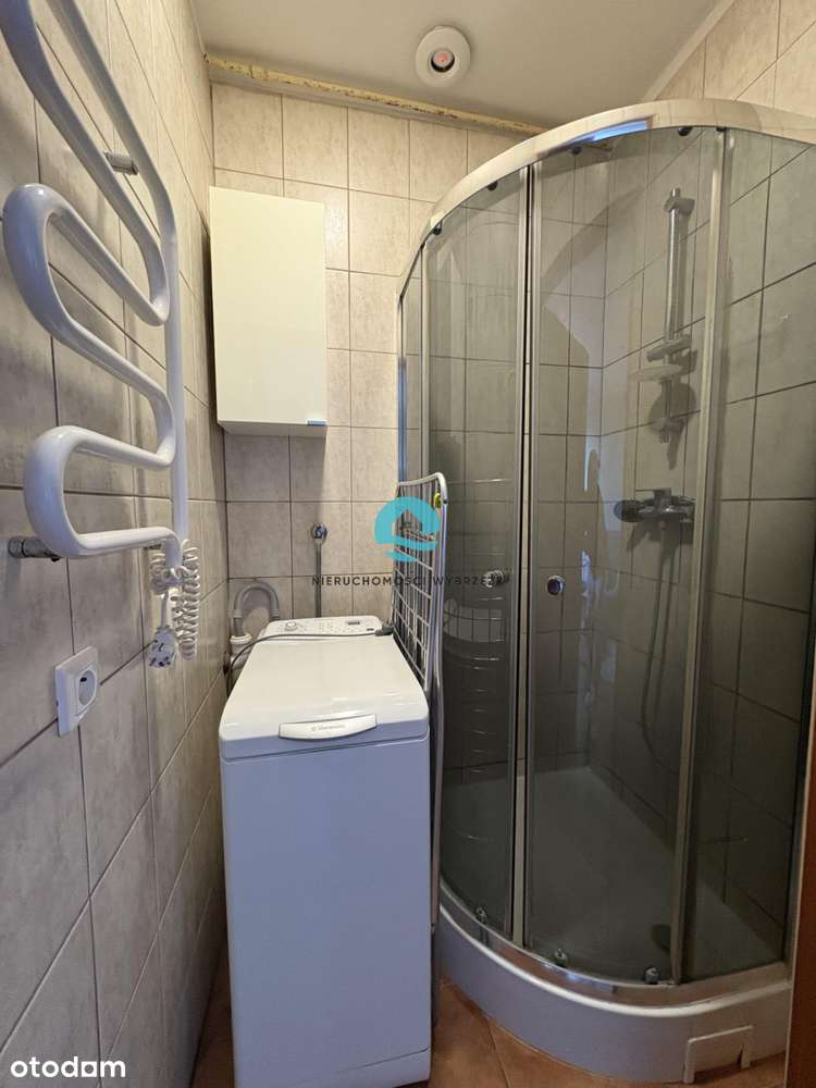 Kawalerka w świetnej lokalizacji-5