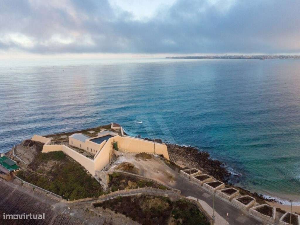 Apartamento T3 com Vista Mar, junto à Praia da Consolação-24