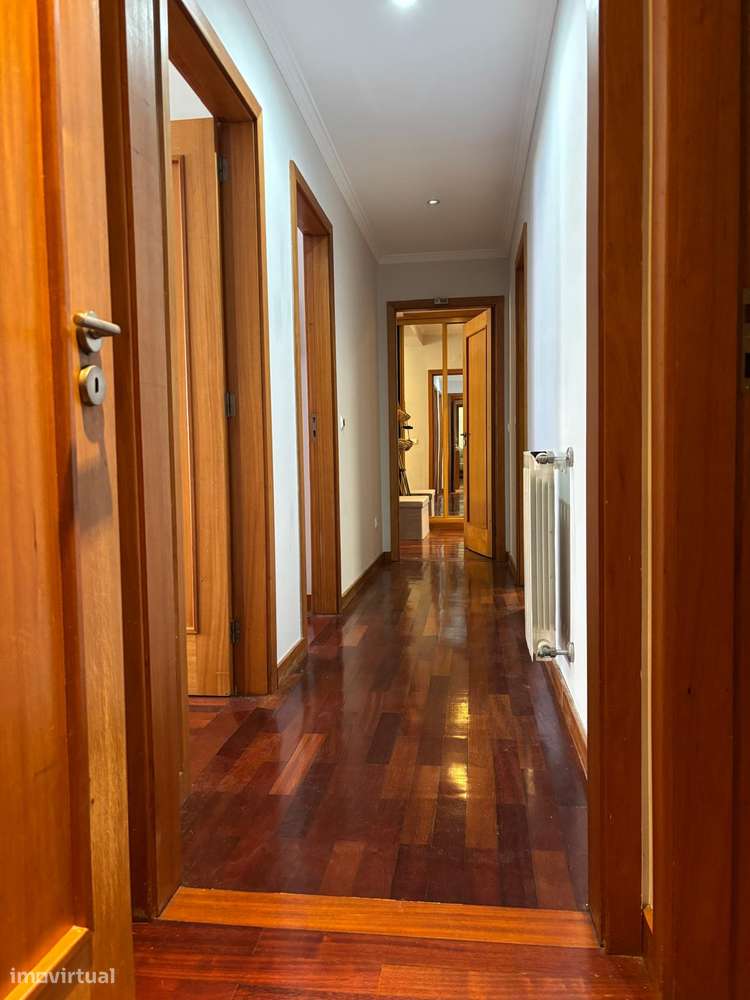 T3+1 com Terraço – Aguas Santas, Maia-22