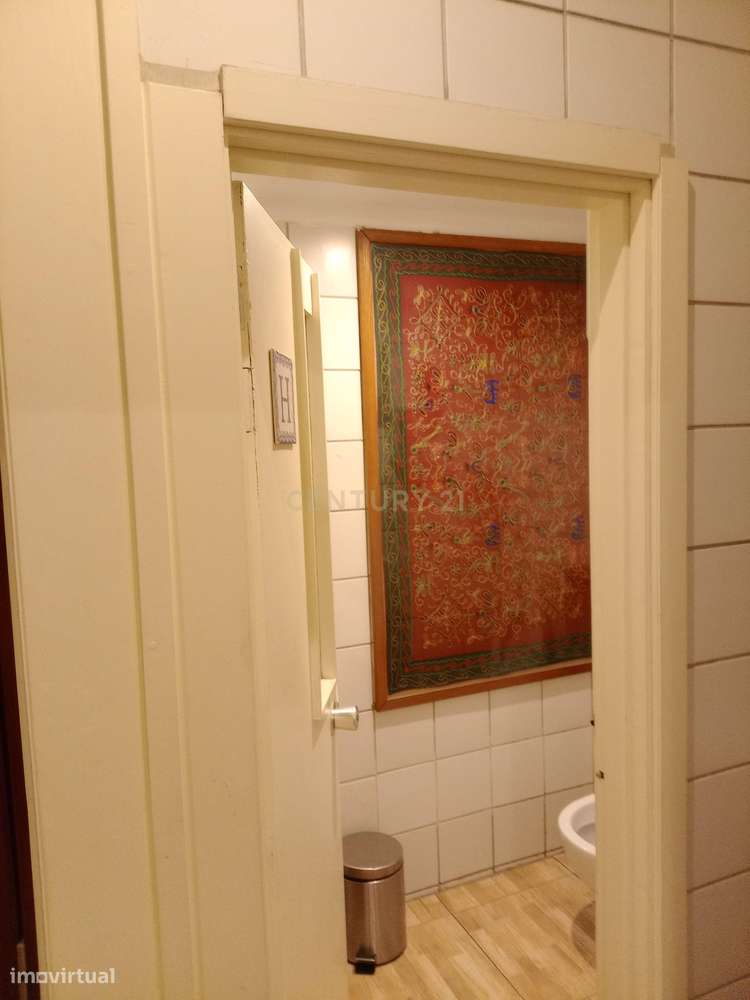 Restaurante trespasse junto ao Largo de Alcântara, Lisboa - 150m² com-10