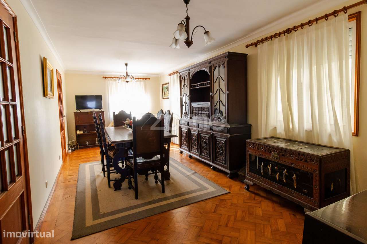 Moradia de dois Pisos - Valadares, Vila Nova de Gaia - Grande imagem: 3/60